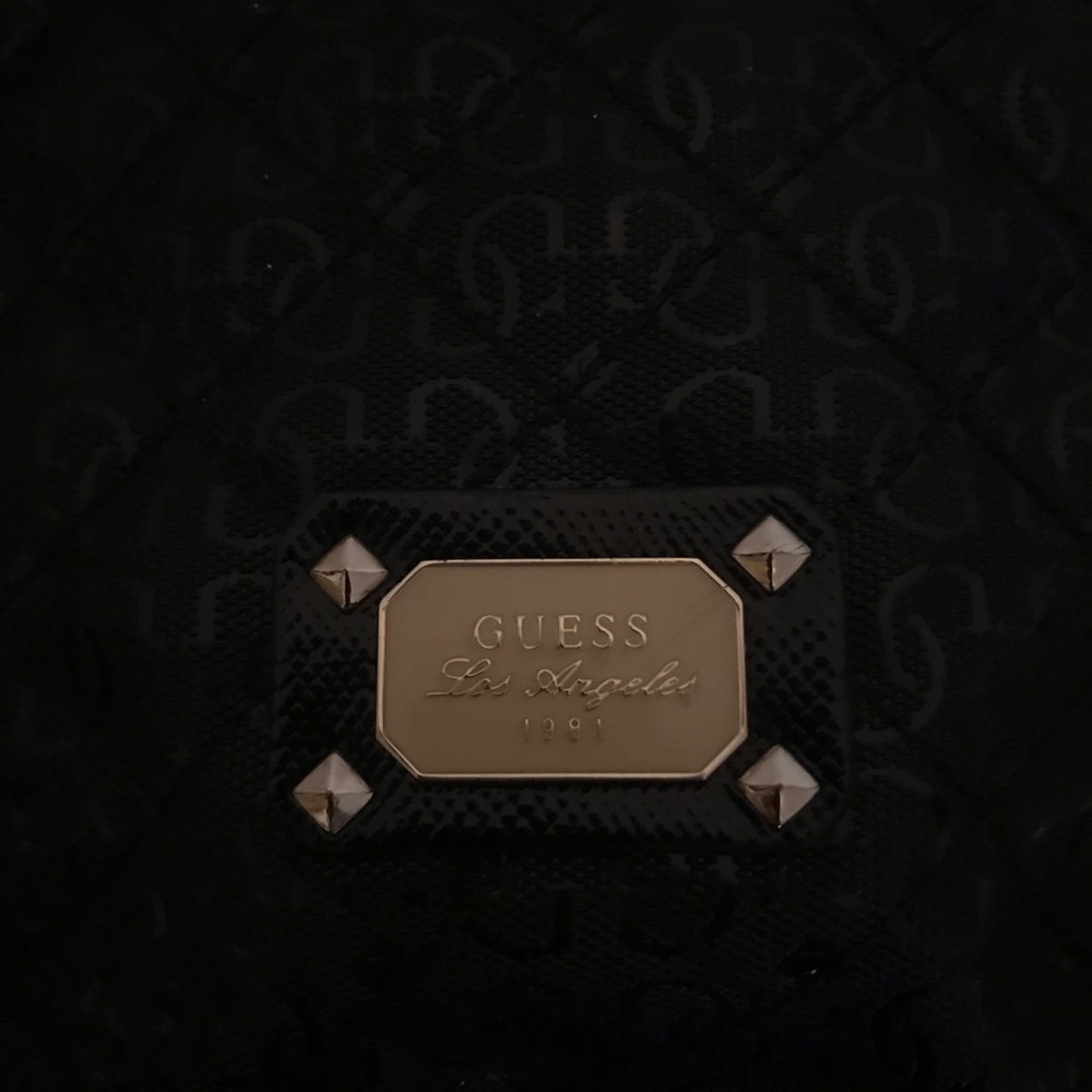 GUESS PURSE - Picture 3 of 6